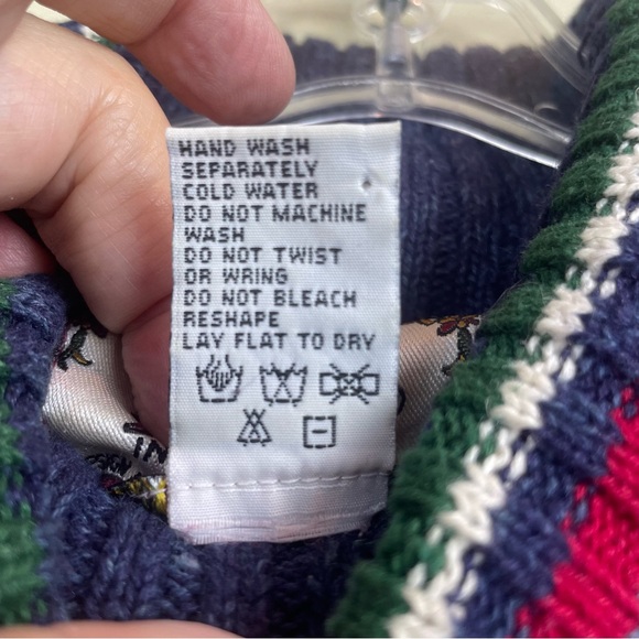 Vintage Tiara International Winter Turtleneck Sweater Size Medium - Picture 13 of 15